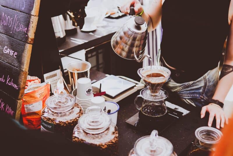 Do coado ao V60: qual método de preparo revela o melhor do seu café?