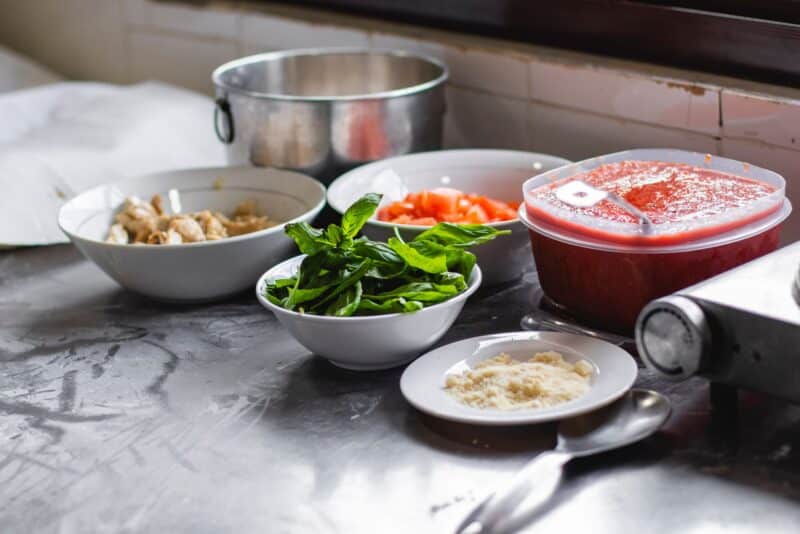 Mise en place: a técnica dos chefs que acaba com o caos na sua cozinha